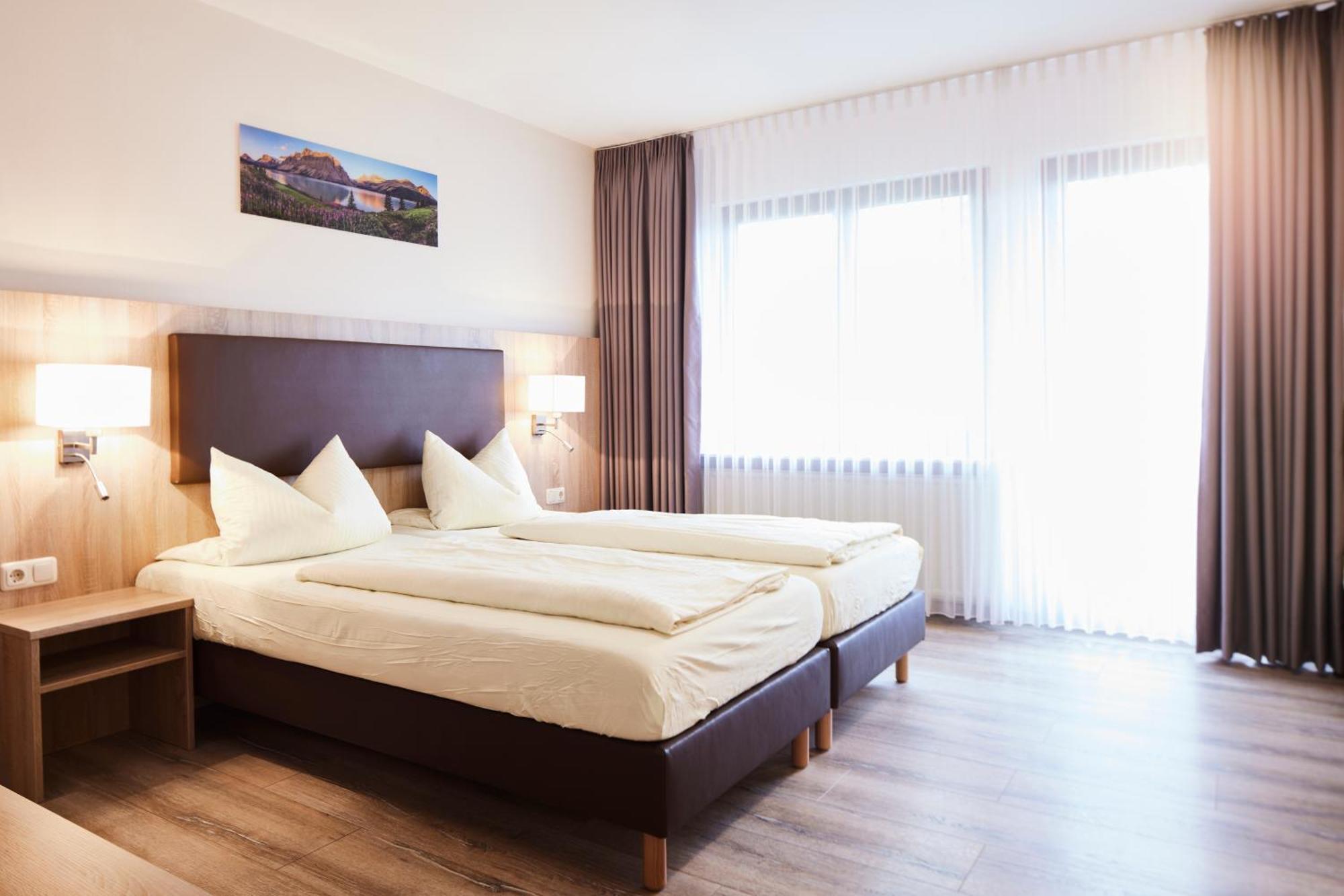 Landgasthof & Hotel Jossatal Breitenbach am Herzberg Luaran gambar