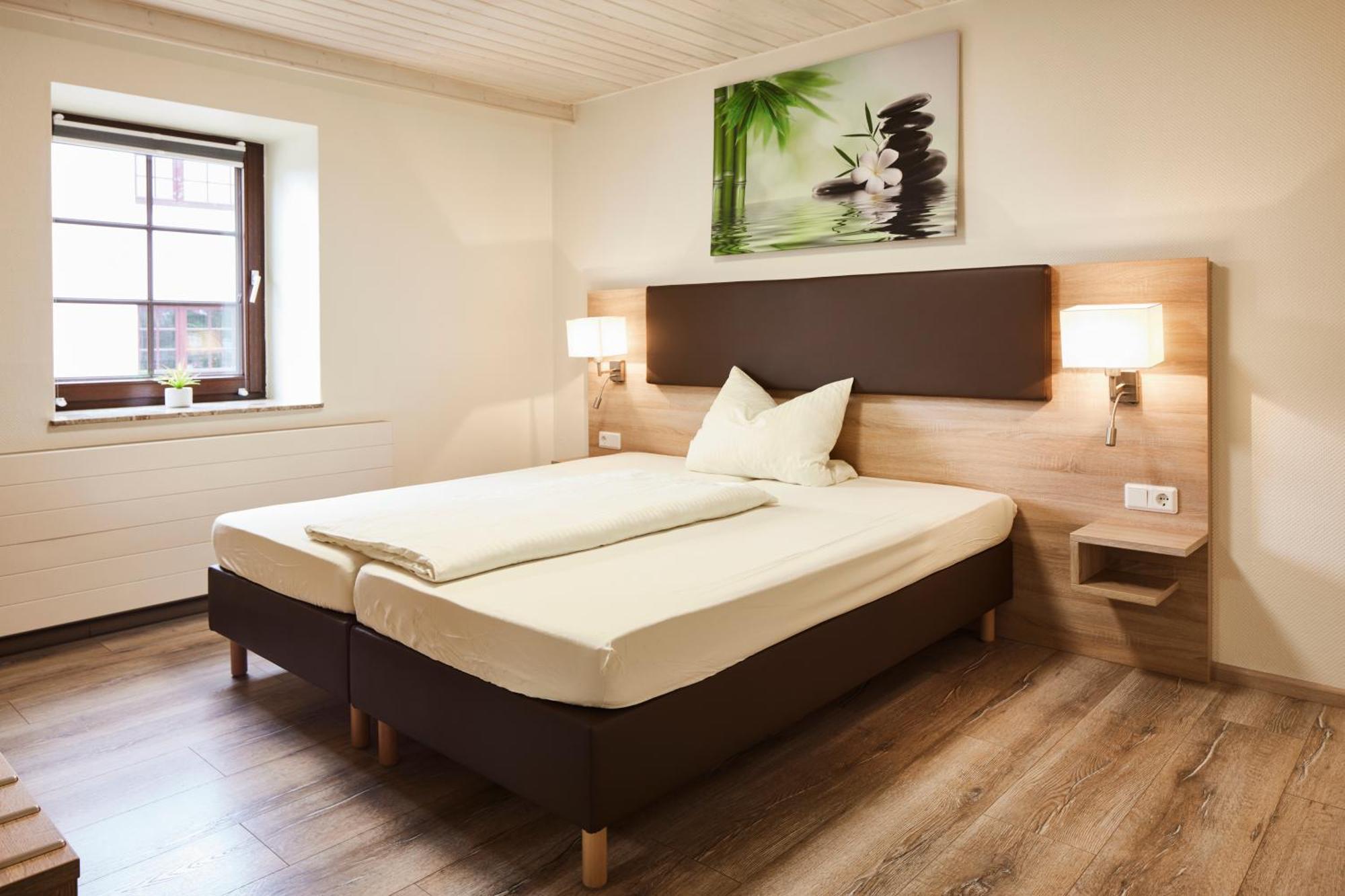 Landgasthof & Hotel Jossatal Breitenbach am Herzberg Luaran gambar