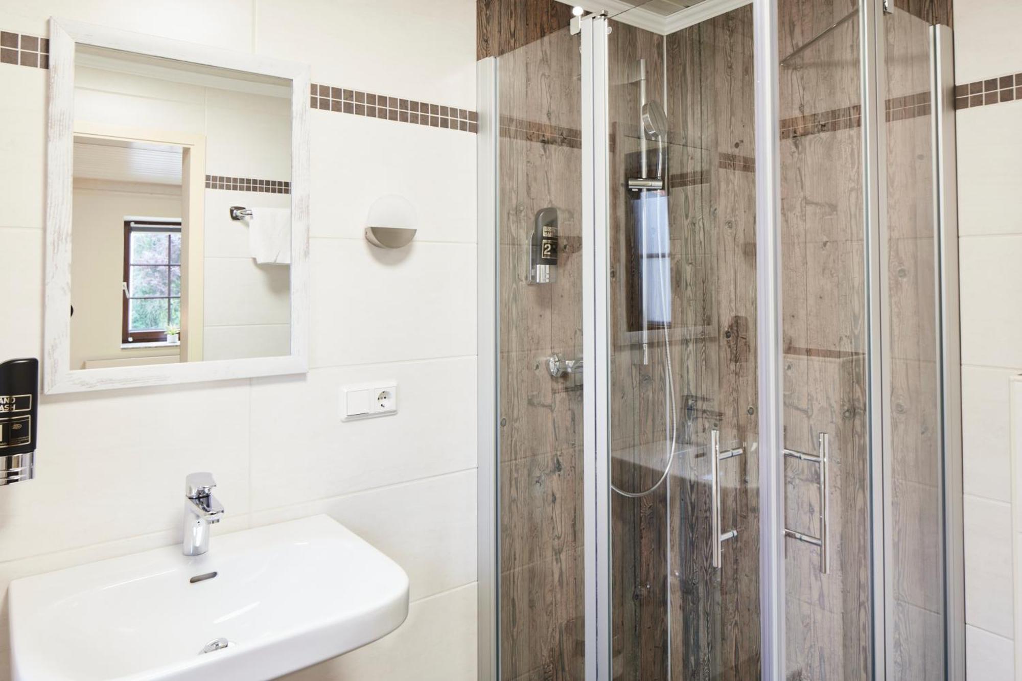 Landgasthof & Hotel Jossatal Breitenbach am Herzberg Luaran gambar
