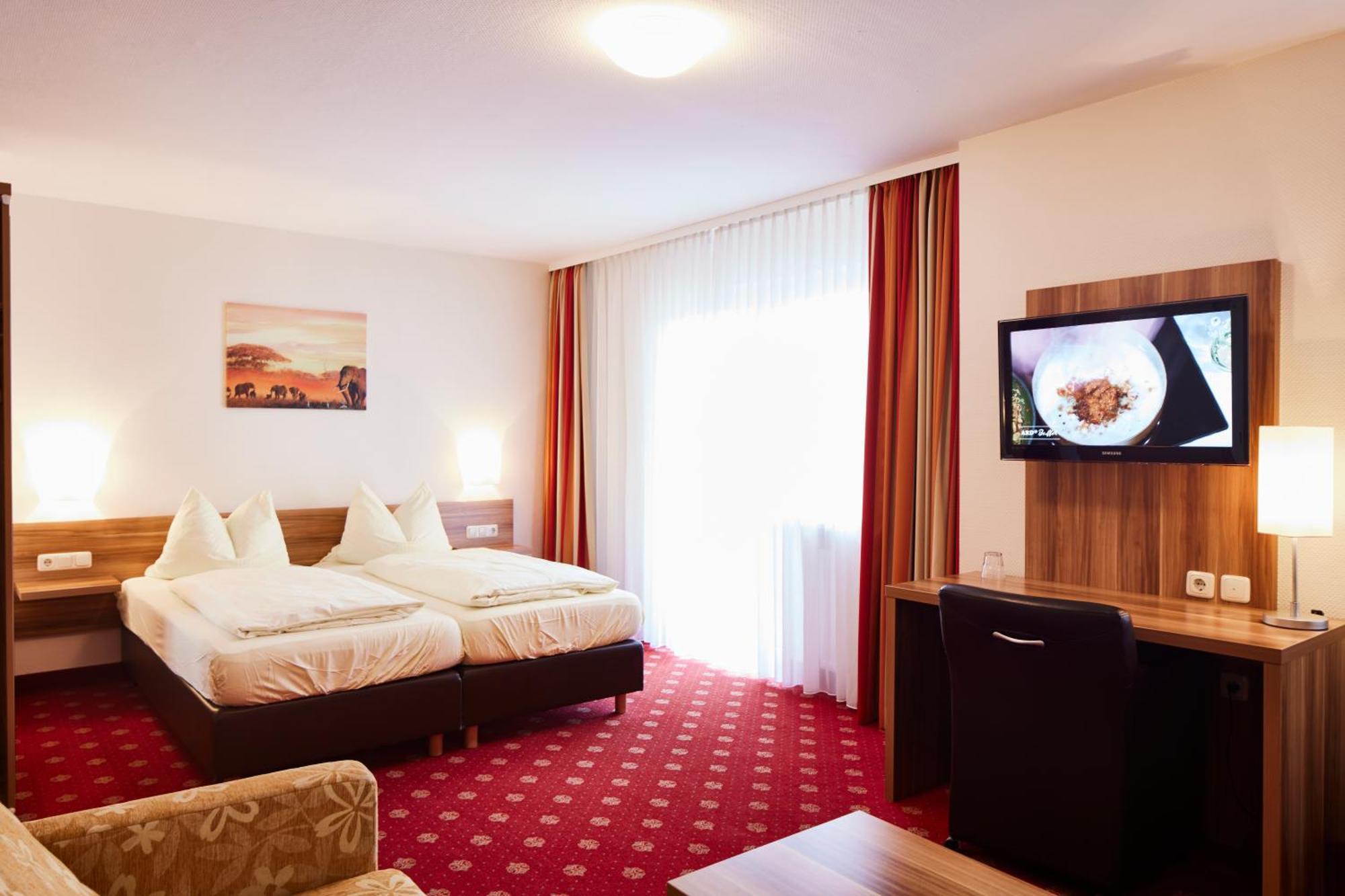 Landgasthof & Hotel Jossatal Breitenbach am Herzberg Luaran gambar