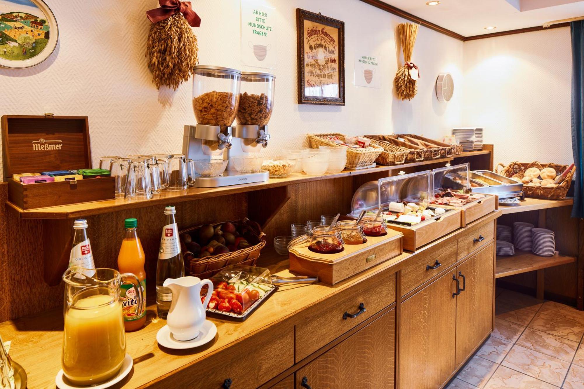 Landgasthof & Hotel Jossatal Breitenbach am Herzberg Luaran gambar